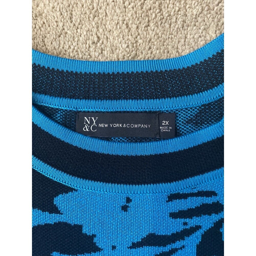 New York & Company Blue Black Floral Print Classic Staple Sweater Size 2X - Picture 3 of 10